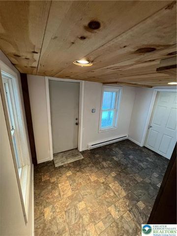 588 Mauch Chunk Road, Palmerton Boro, PA 18071