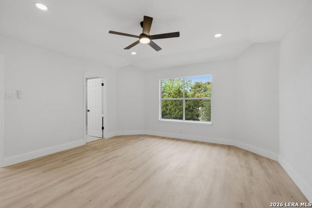 10242 Sandyglen, San Antonio, TX 78240