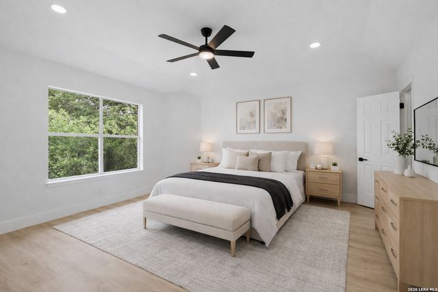 10242 Sandyglen, San Antonio, TX 78240