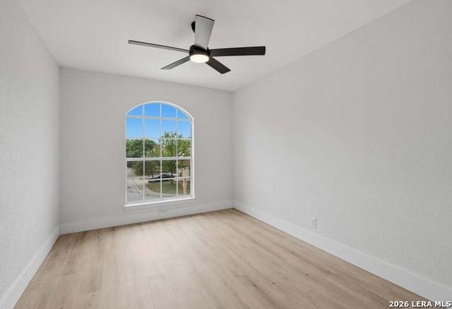 10242 Sandyglen, San Antonio, TX 78240