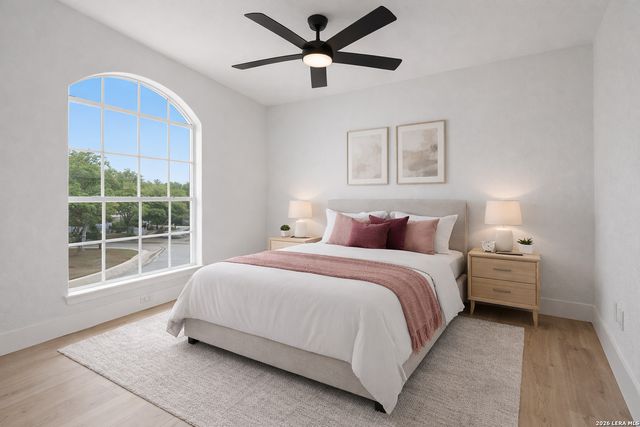 10242 Sandyglen, San Antonio, TX 78240