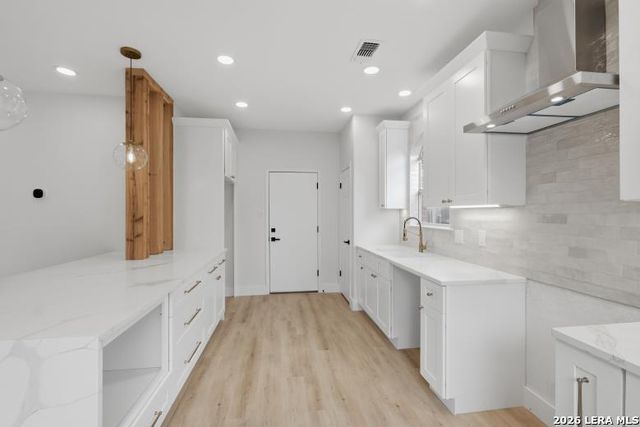 10242 Sandyglen, San Antonio, TX 78240