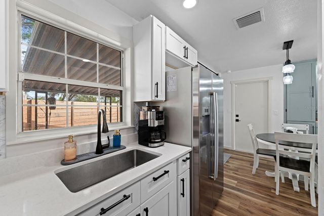 8701 56TH STREET N, Pinellas Park, FL 33782