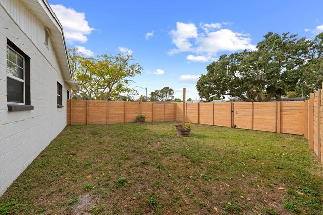 8701 56TH STREET N, Pinellas Park, FL 33782