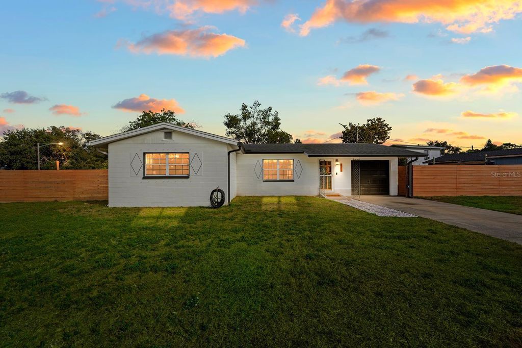 8701 56TH STREET N, Pinellas Park, FL 33782