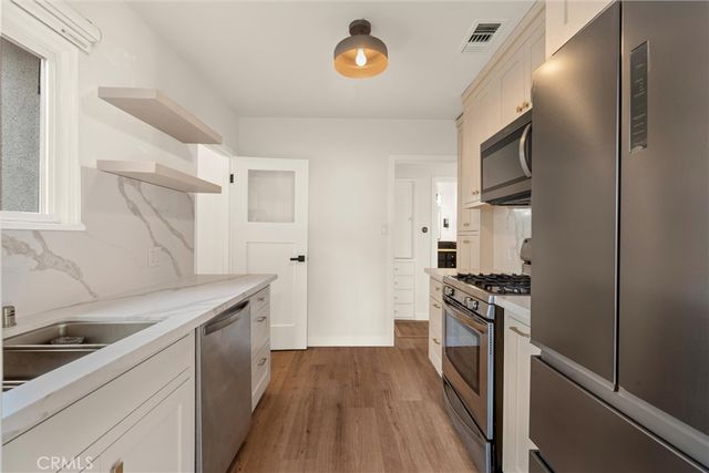 2083 Parnell Way, Altadena, CA 91001