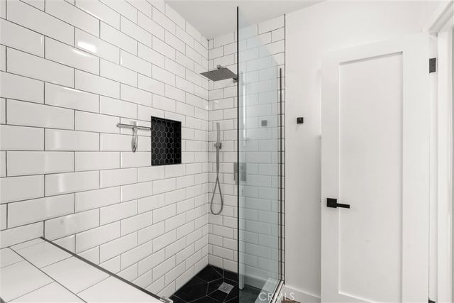 2083 Parnell Way, Altadena, CA 91001