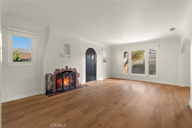 2083 Parnell Way, Altadena, CA 91001