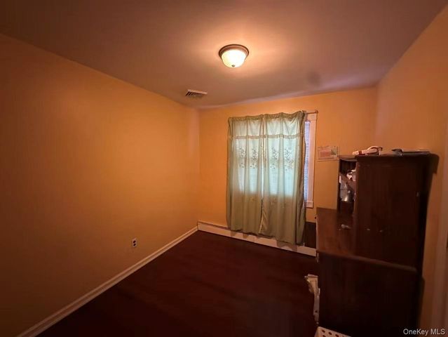 173 Davenport Street, Lindenhurst, NY 11757