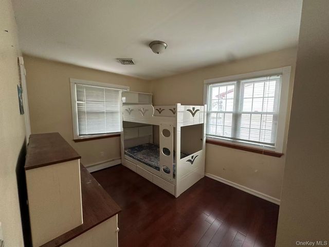 173 Davenport Street, Lindenhurst, NY 11757