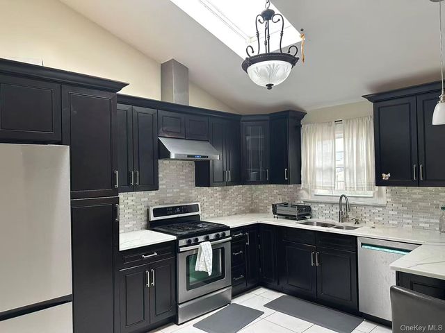 173 Davenport Street, Lindenhurst, NY 11757