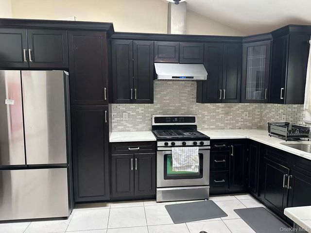 173 Davenport Street, Lindenhurst, NY 11757