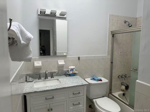 173 Davenport Street, Lindenhurst, NY 11757