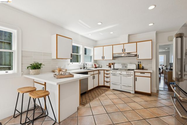801 Keeler Ave, Berkeley, CA 94708