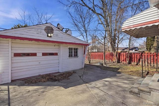 20031 Ardmore Street, Detroit, MI 48235