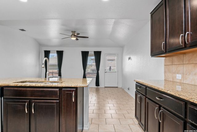 252 Elisabeth Run, San Antonio, TX 78253