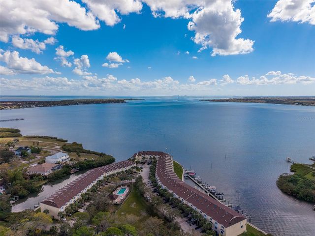 138 BRENT CIRCLE, Oldsmar, FL 34677