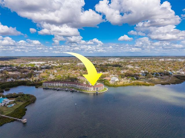 138 BRENT CIRCLE, Oldsmar, FL 34677