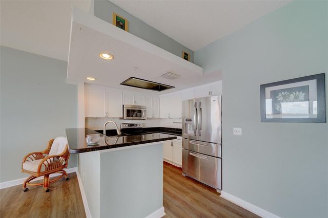 138 BRENT CIRCLE, Oldsmar, FL 34677