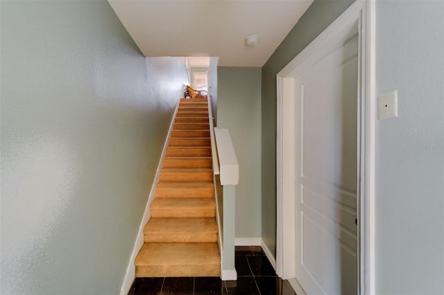 138 BRENT CIRCLE, Oldsmar, FL 34677