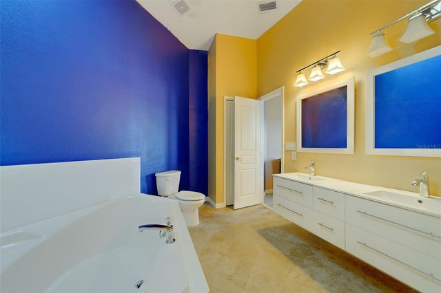 138 BRENT CIRCLE, Oldsmar, FL 34677