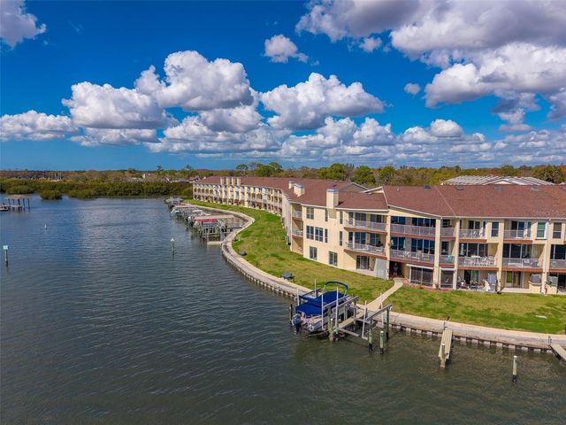 138 BRENT CIRCLE, Oldsmar, FL 34677