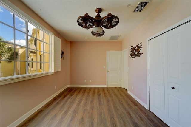 138 BRENT CIRCLE, Oldsmar, FL 34677