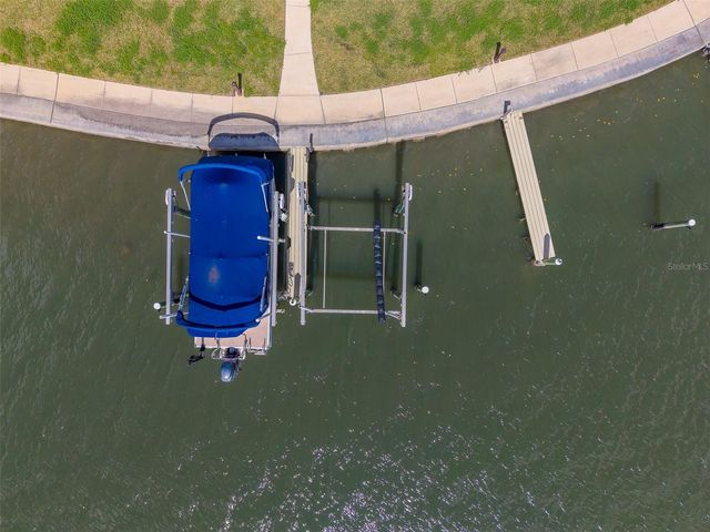 138 BRENT CIRCLE, Oldsmar, FL 34677