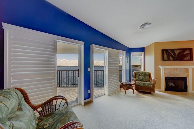 138 BRENT CIRCLE, Oldsmar, FL 34677