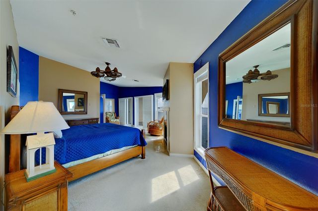 138 BRENT CIRCLE, Oldsmar, FL 34677