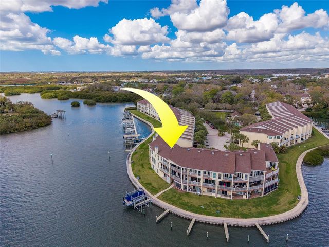 138 BRENT CIRCLE, Oldsmar, FL 34677