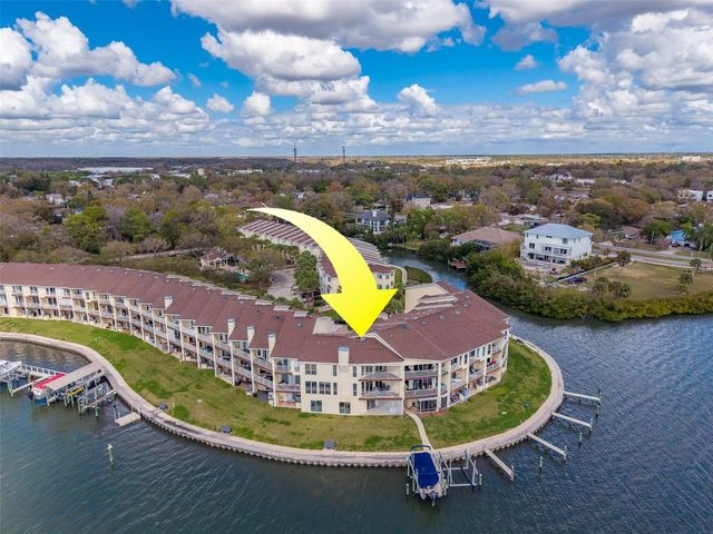 138 BRENT CIRCLE, Oldsmar, FL 34677