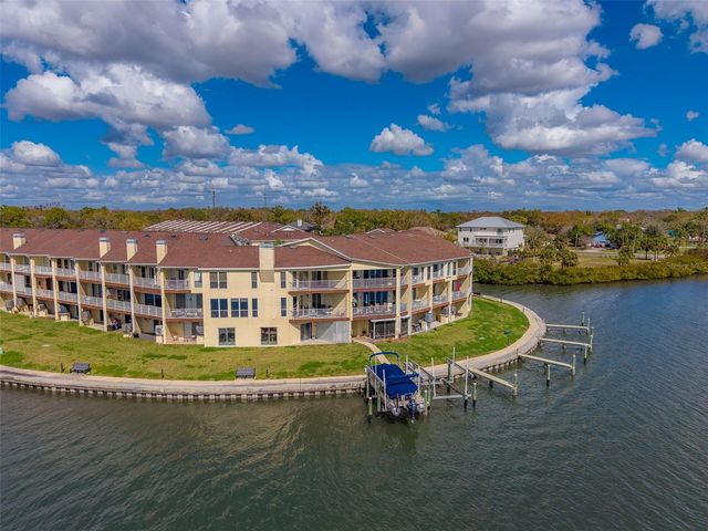 138 BRENT CIRCLE, Oldsmar, FL 34677