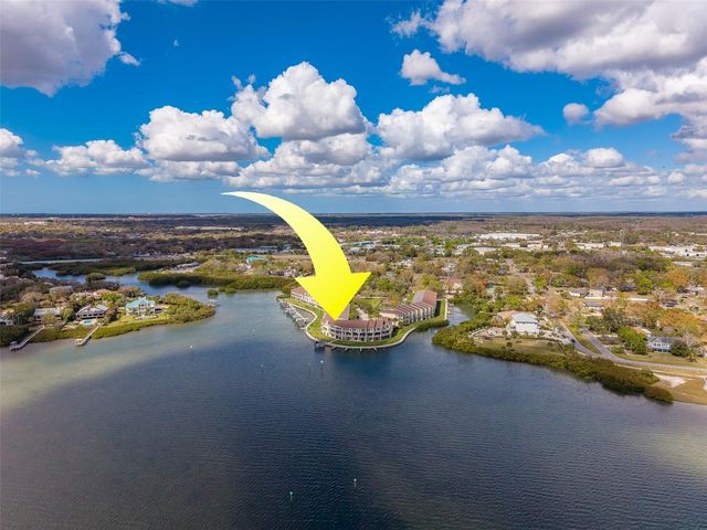 138 BRENT CIRCLE, Oldsmar, FL 34677