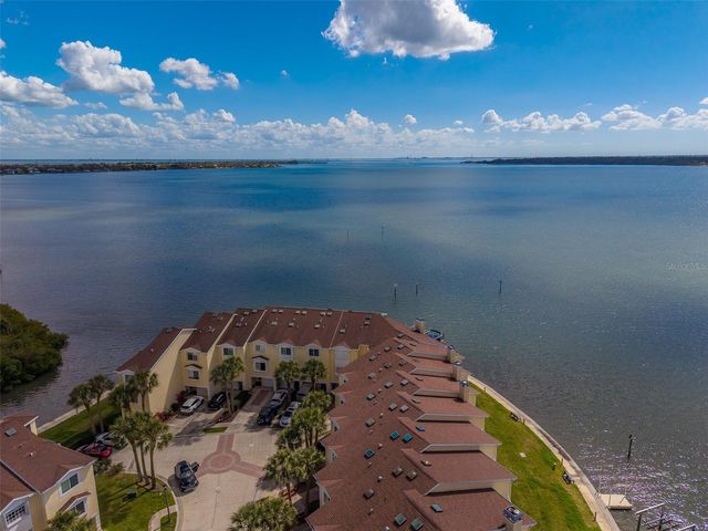 138 BRENT CIRCLE, Oldsmar, FL 34677