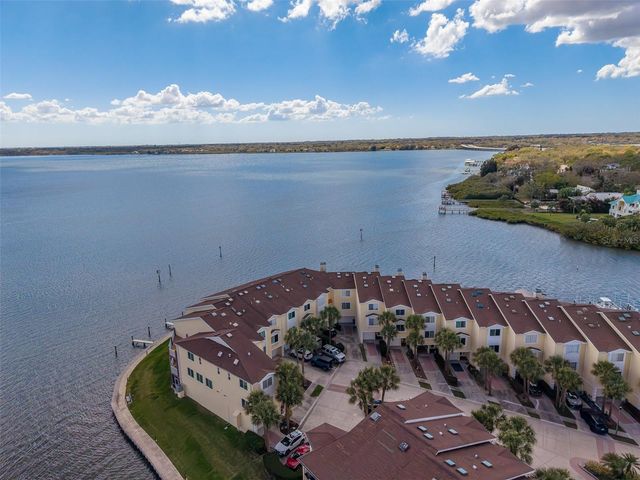 138 BRENT CIRCLE, Oldsmar, FL 34677