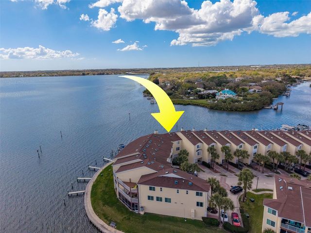 138 BRENT CIRCLE, Oldsmar, FL 34677