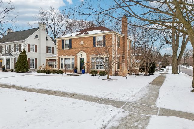 175 S Fairview Avenue, Elmhurst, IL 60126