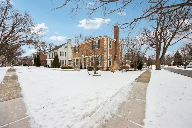 175 S Fairview Avenue, Elmhurst, IL 60126
