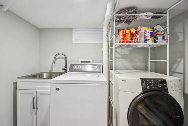 175 S Fairview Avenue, Elmhurst, IL 60126