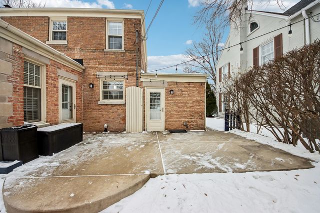 175 S Fairview Avenue, Elmhurst, IL 60126