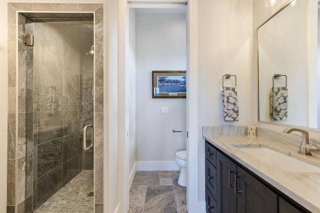 1949 Art Adams WAY, Spicewood, TX 78669