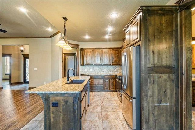 2189 SW 56th Street, Lawton, OK 73505