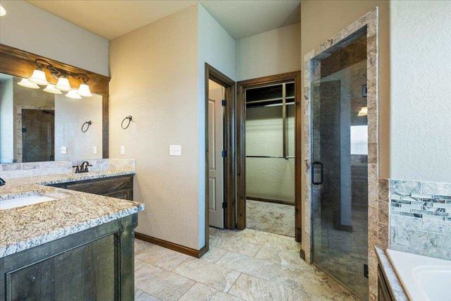 2189 SW 56th Street, Lawton, OK 73505
