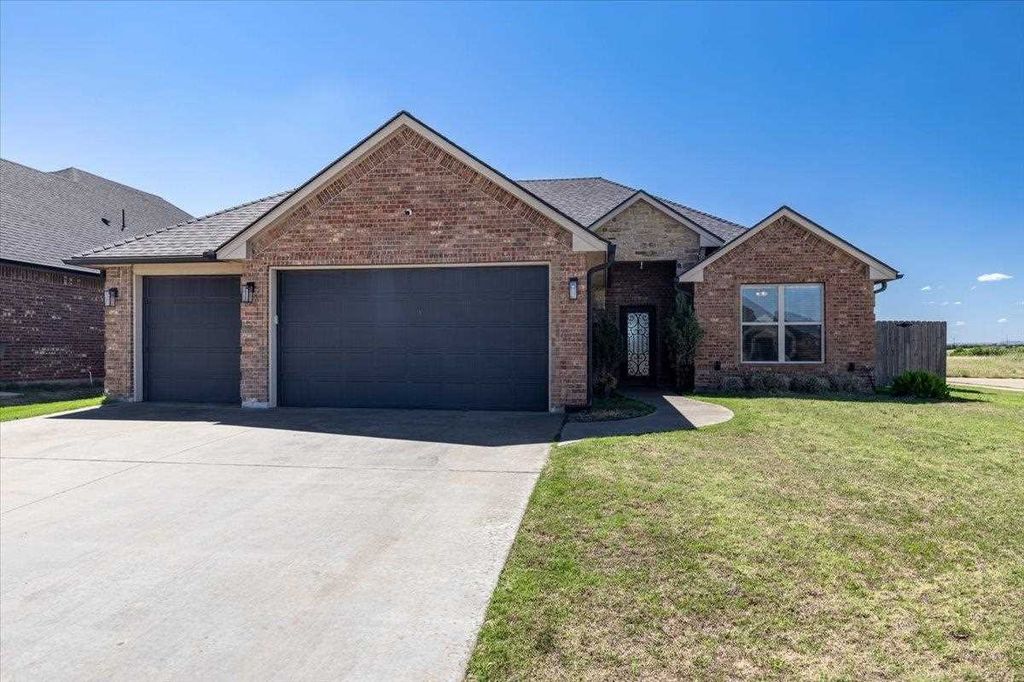 2189 SW 56th Street, Lawton, OK 73505