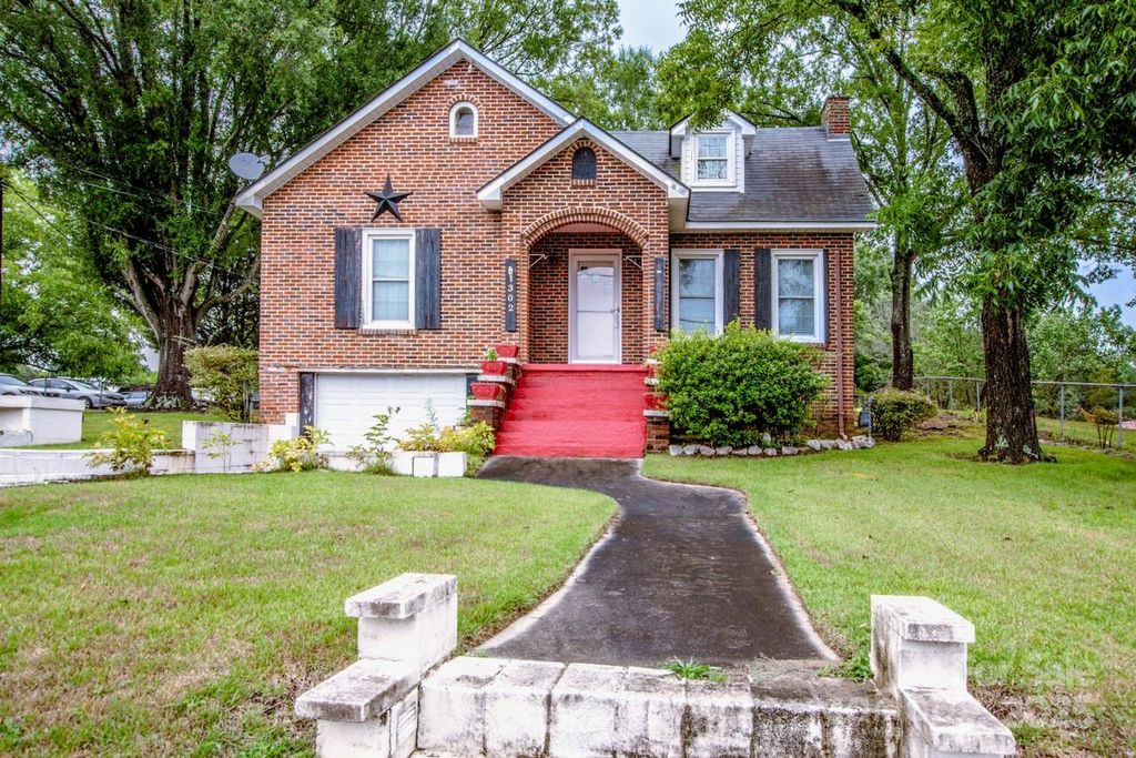 1302 W A Street, Kannapolis, NC 28081