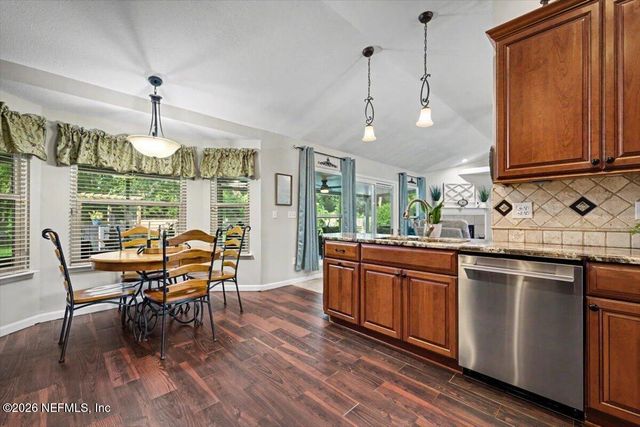 1760 ASTON HALL Drive E, Jacksonville, FL 32246