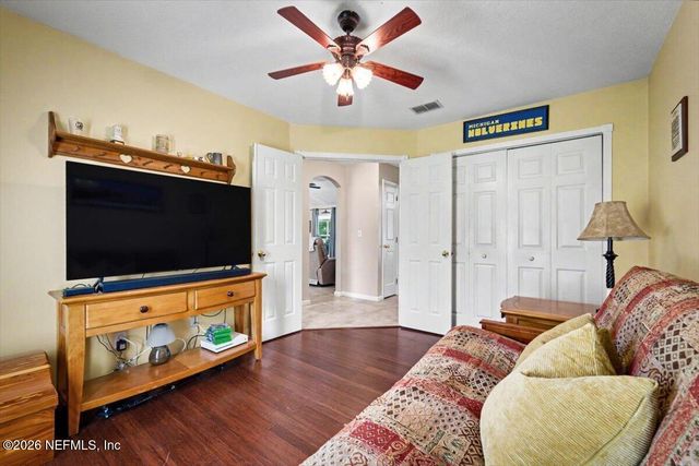 1760 ASTON HALL Drive E, Jacksonville, FL 32246
