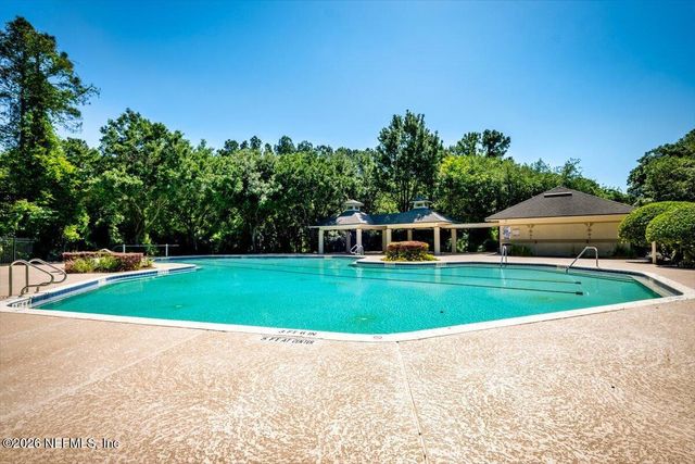 1760 ASTON HALL Drive E, Jacksonville, FL 32246