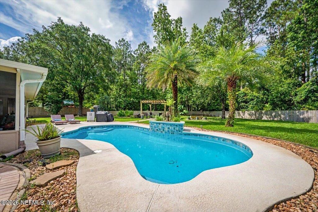 1760 ASTON HALL Drive E, Jacksonville, FL 32246